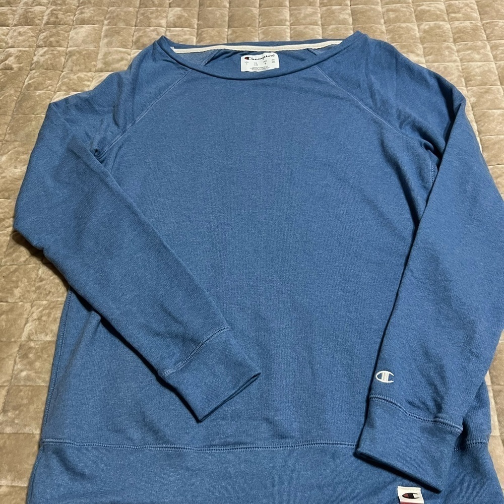 Champion women’s Blue Sweater